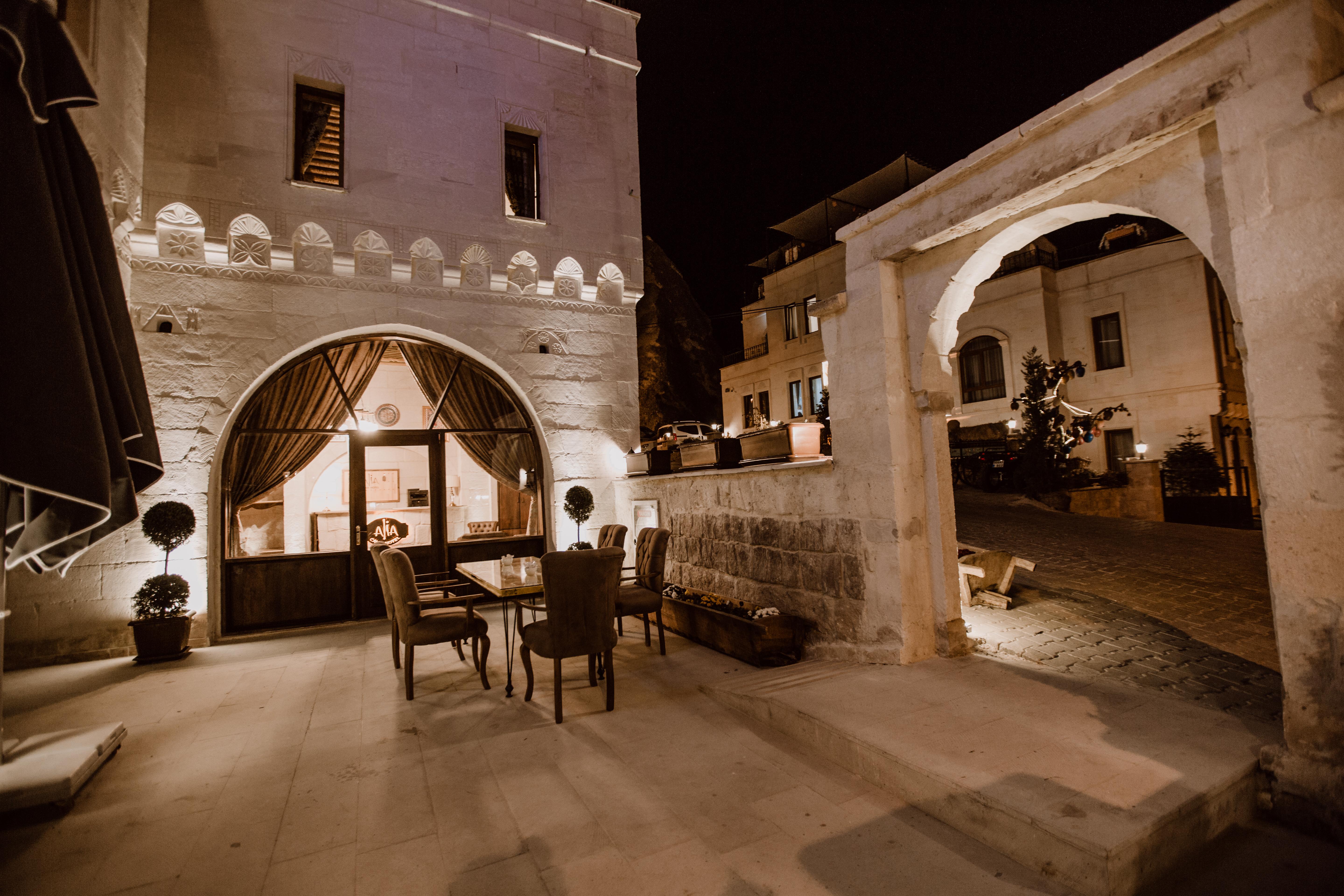 Отель Kismet Cave Mansion Гореме Экстерьер фото