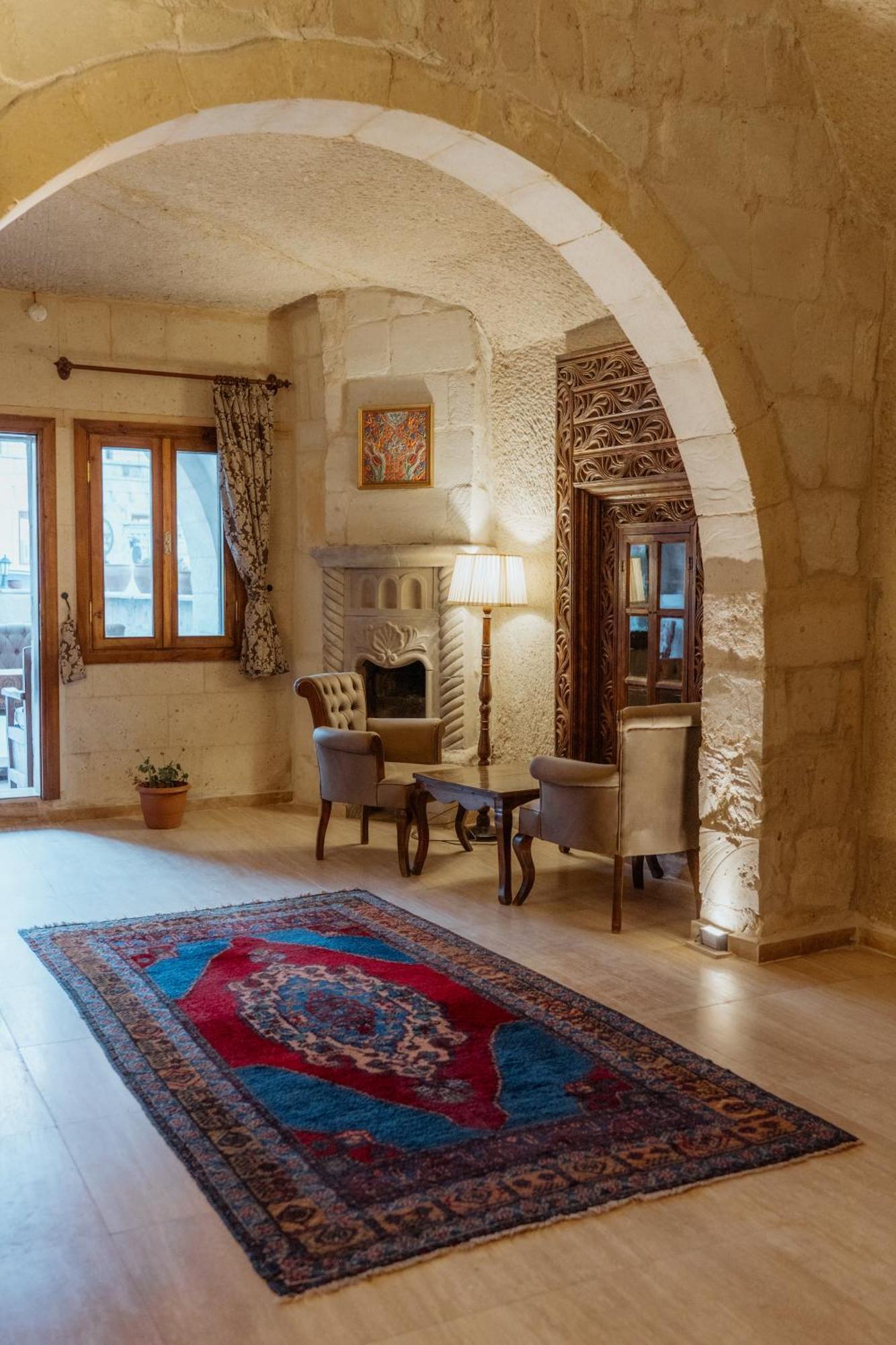 Отель Kismet Cave Mansion Гореме Экстерьер фото