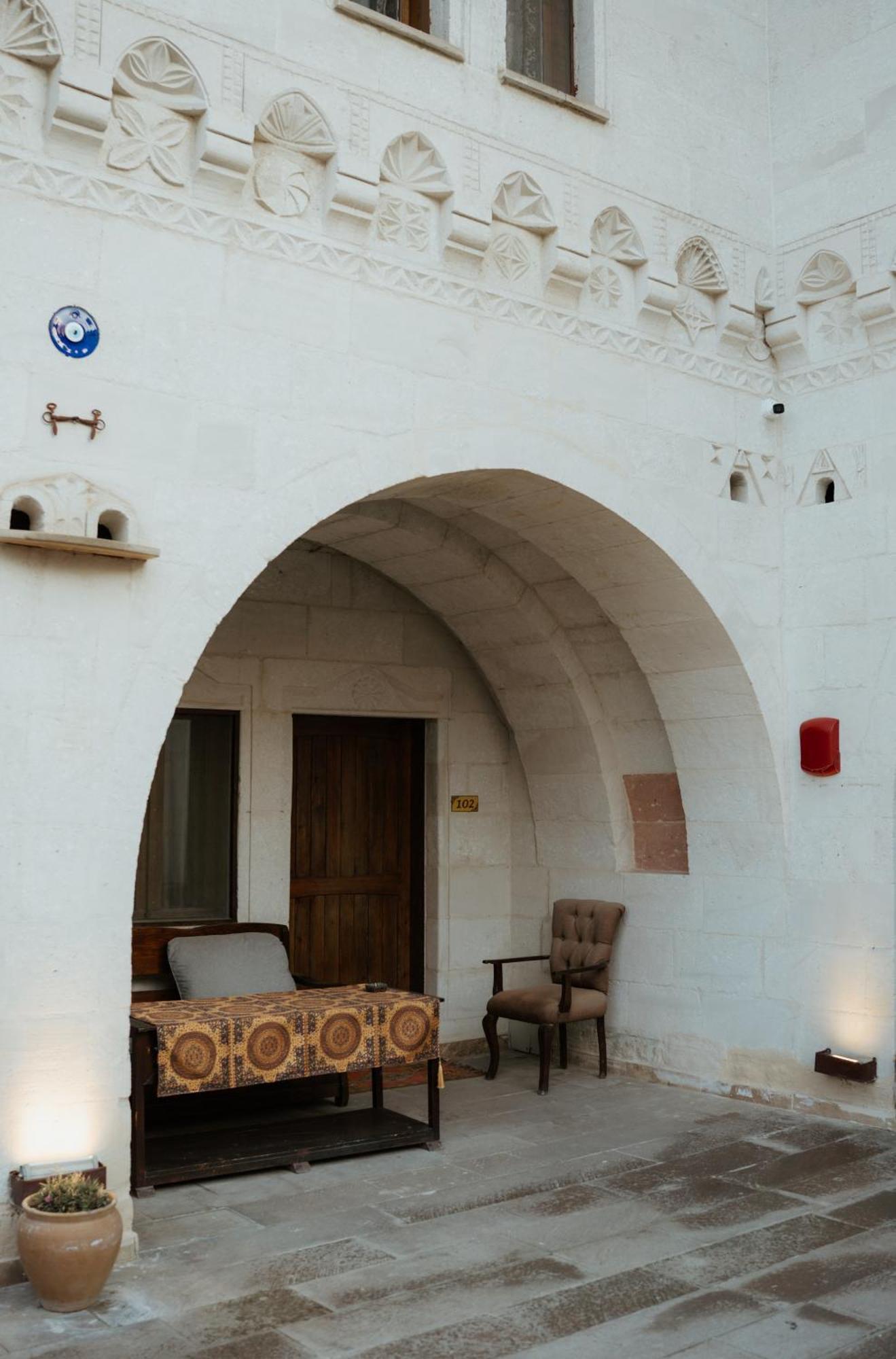 Отель Kismet Cave Mansion Гореме Экстерьер фото