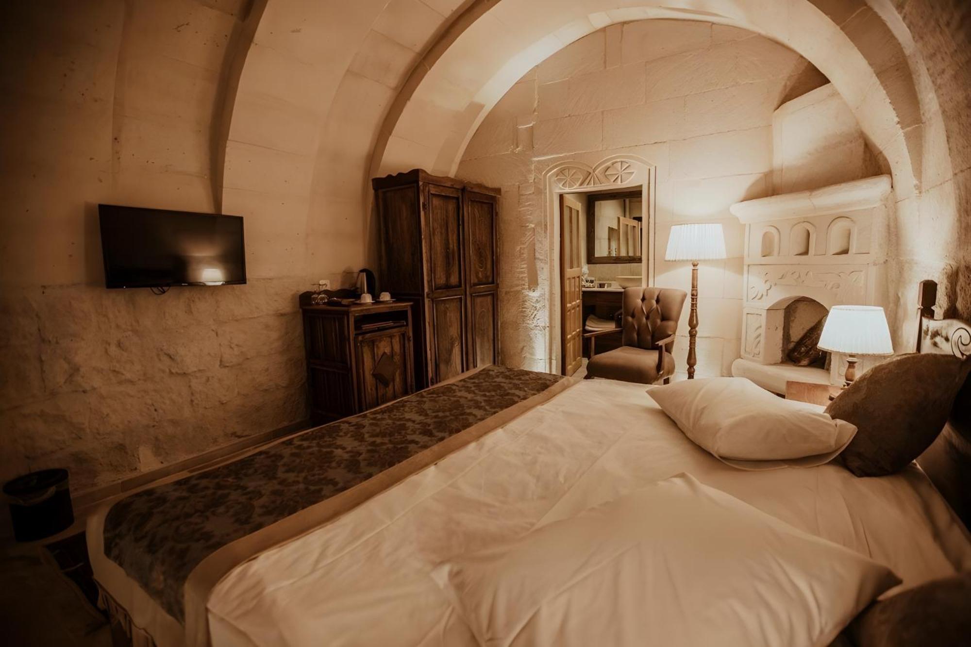 Отель Kismet Cave Mansion Гореме Экстерьер фото
